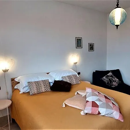 Penthouse Near Rome, Free Parking. Rom